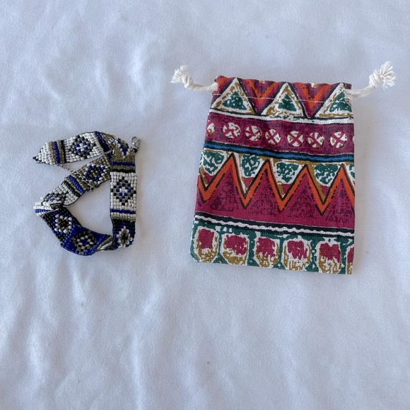 Beaded Choker Necklace - Picture 5 of 7